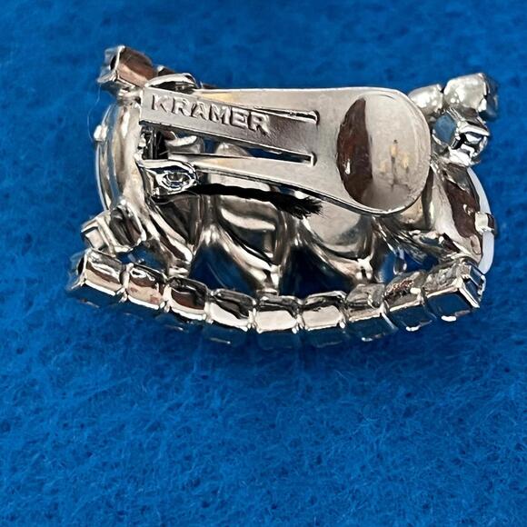 Stunning Kramer Silvertone Marquise Shaped Milk Glass Bracelet and Earring Set - Picture 5 of 9